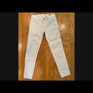 BLANK NYC white capri skinny jeans